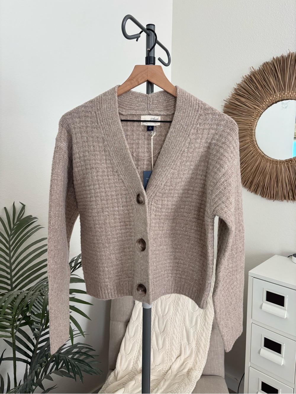 NWT Universal Thread Waffle Knit Cropped Button Down Sweater Cardigan Tan XS